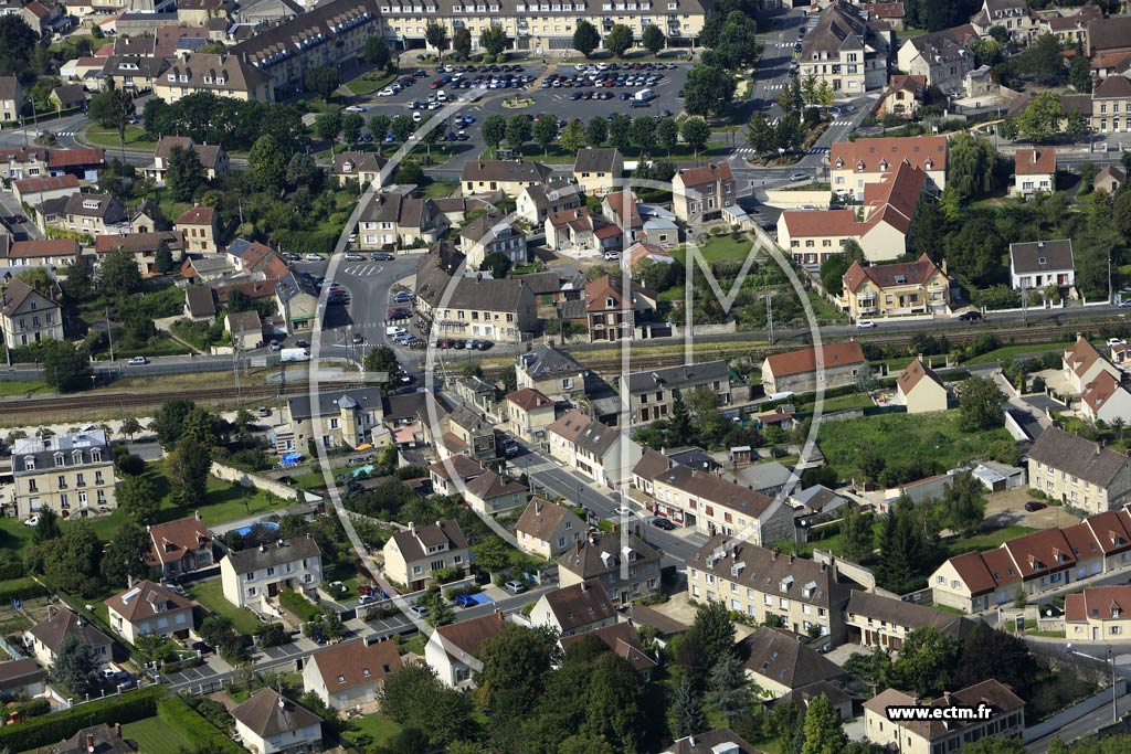 Photo arienne de Saint-Leu-dEsserent (les Sablons)