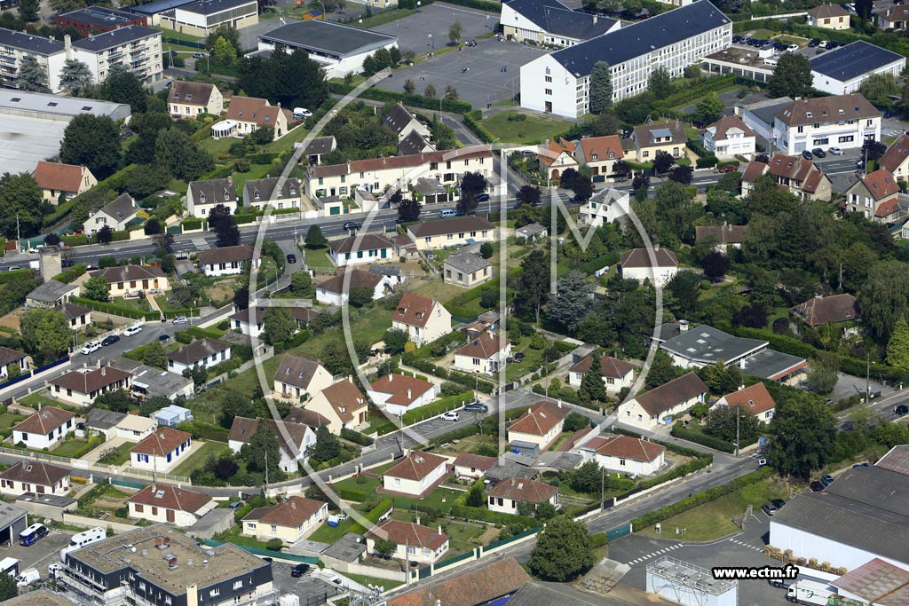 Photo arienne de Senlis (Bon Secours)