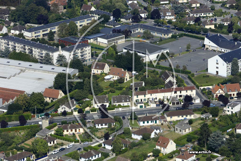 Photo arienne de Senlis (Bon Secours)