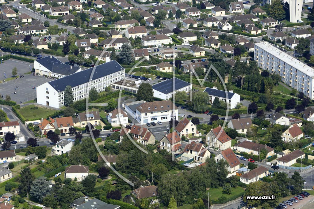 Photo arienne de Senlis (Bon Secours)