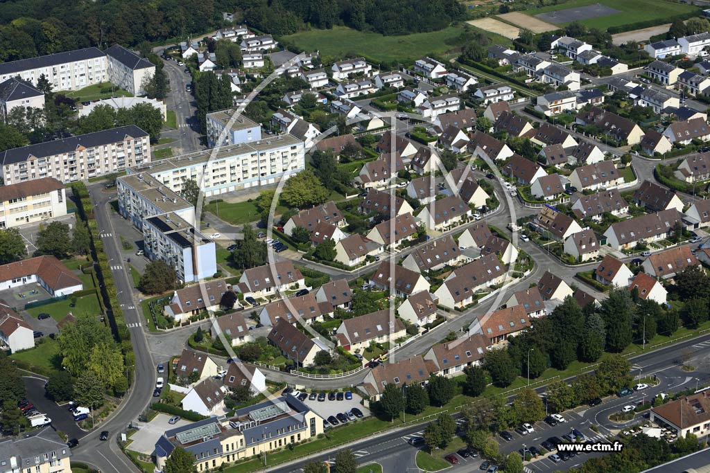 Photo arienne de Senlis (Bon Secours)
