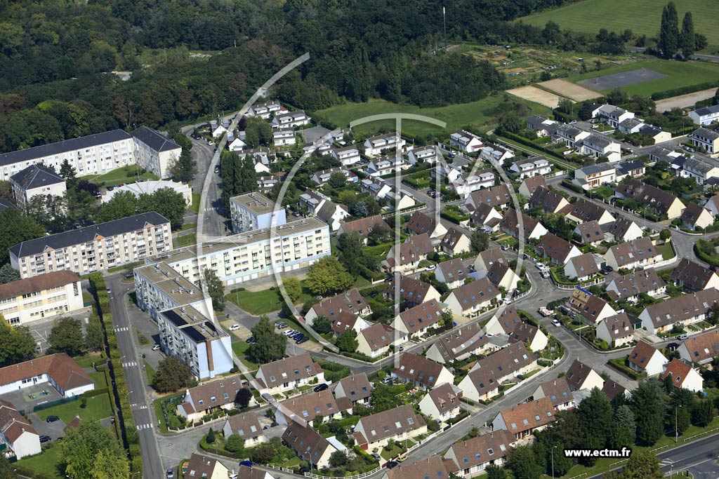 Photo arienne de Senlis (Bon Secours)