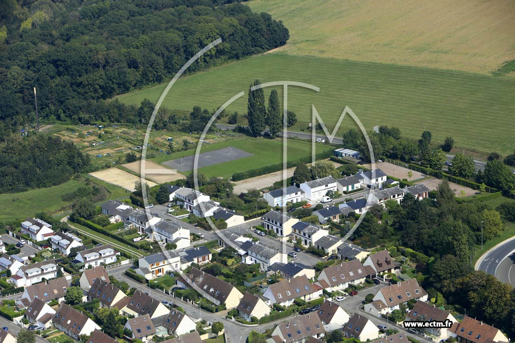 Photo arienne de Senlis (Bon Secours)