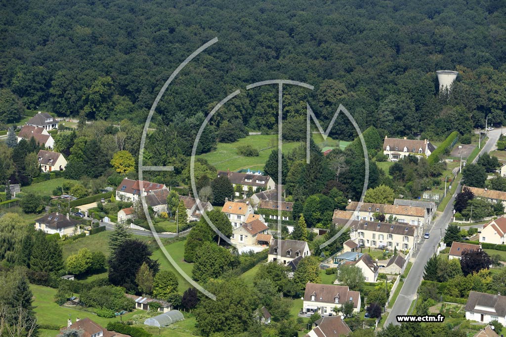 Photo arienne de Thiers-sur-Thve