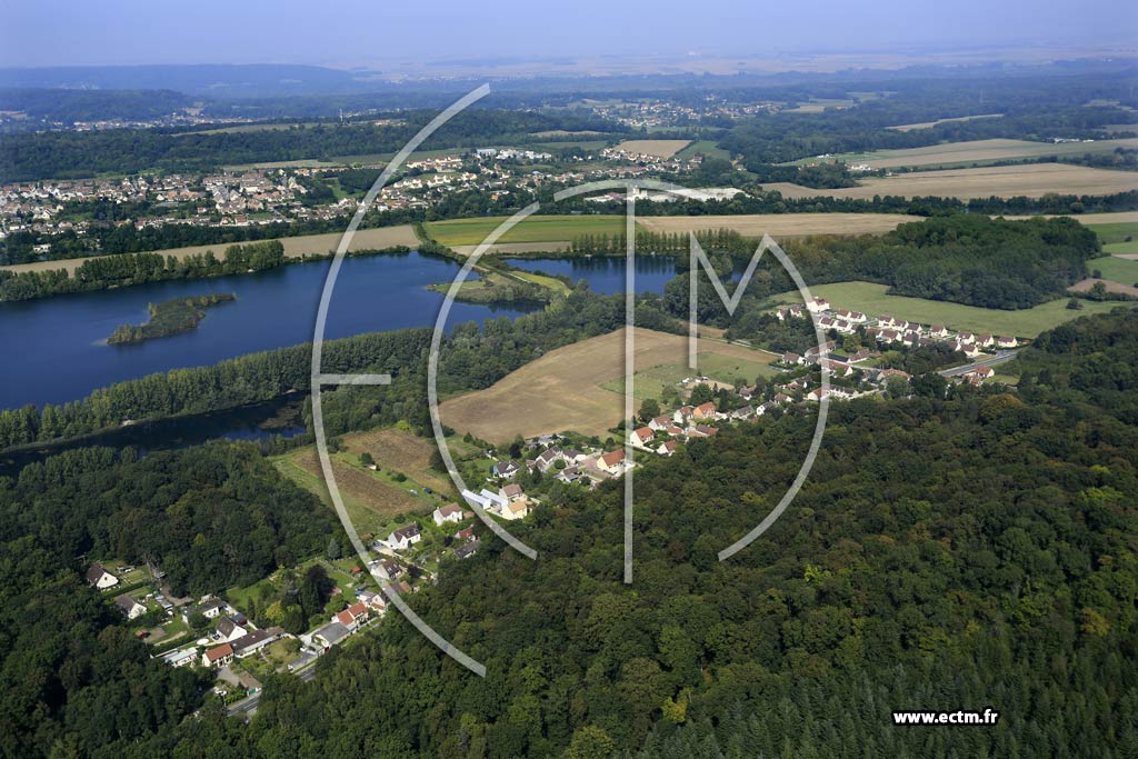 Photo arienne de Verneuil-en-Halatte (la Rue des Bois)