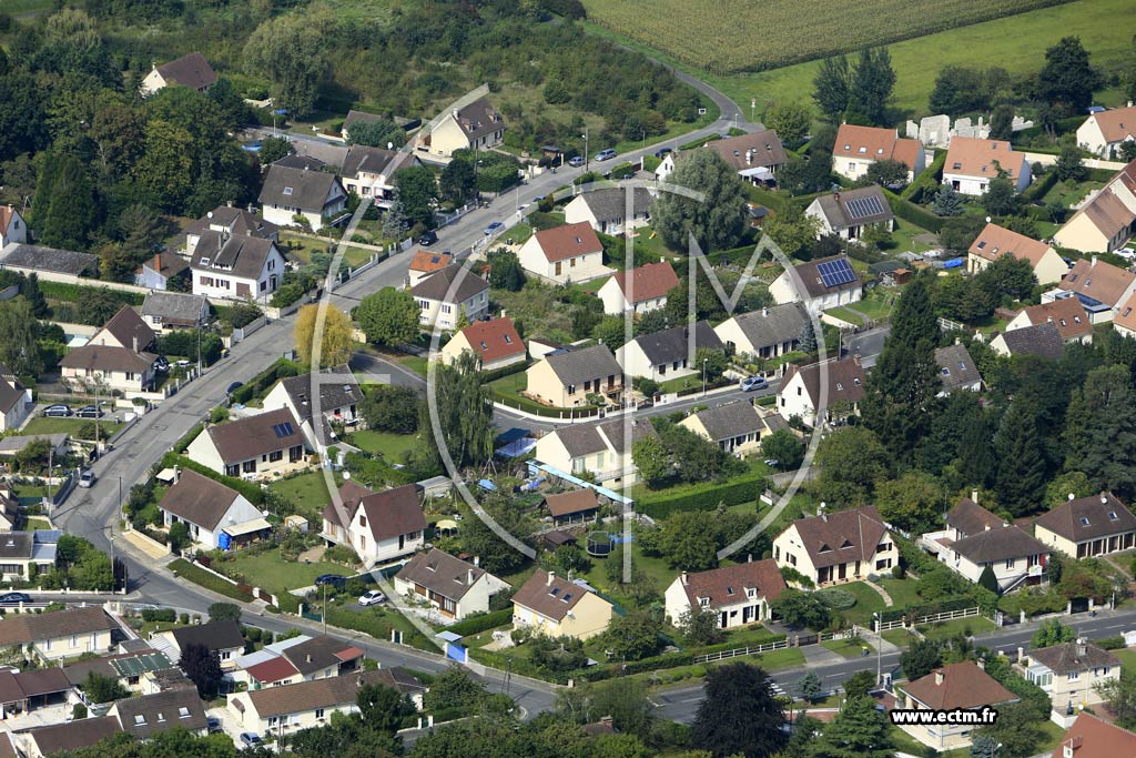 Photo arienne de Verneuil-en-Halatte (les Sablons)