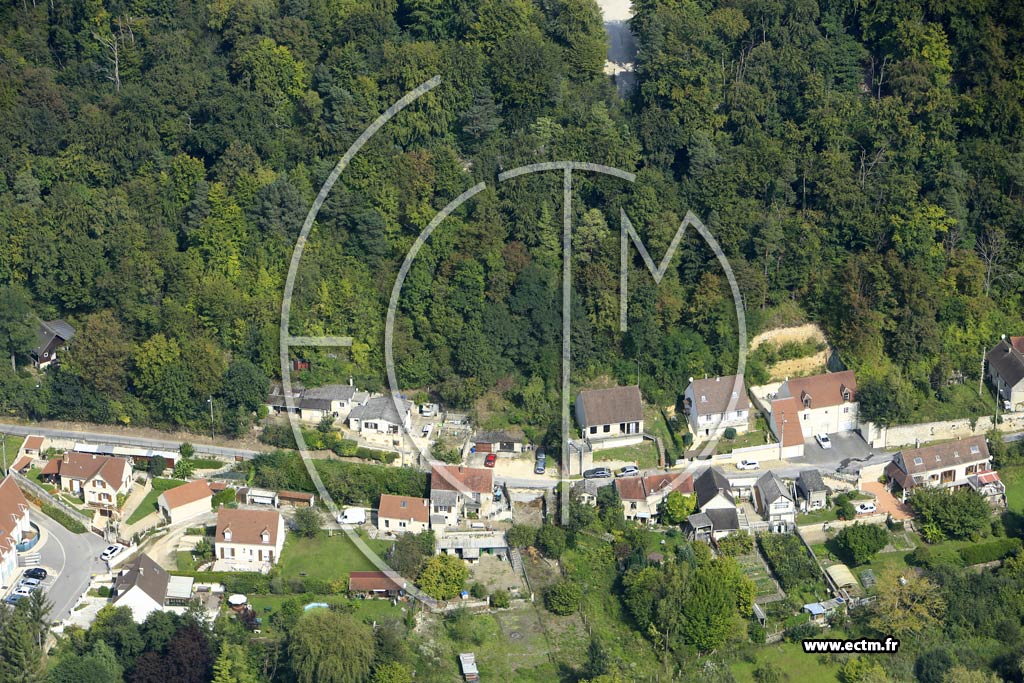 Photo arienne de Verneuil-en-Halatte (Mont la Ville)