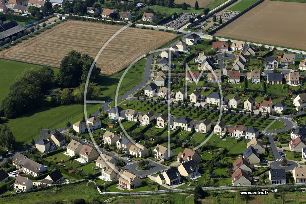 Photo arienne de Villers-sous-Saint-Leu (les Lombards)