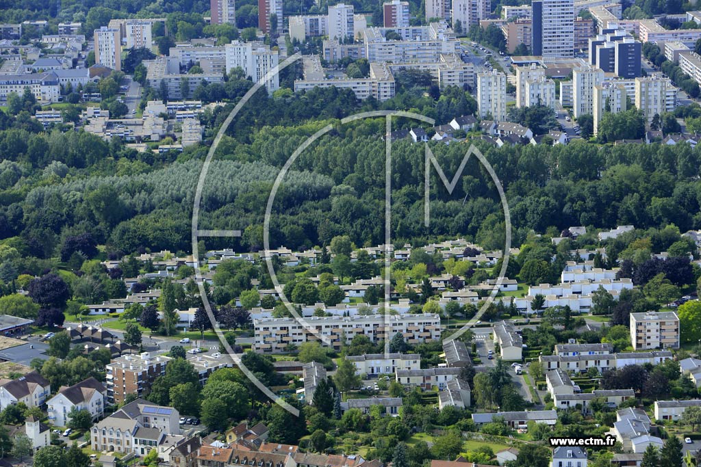 Photo arienne de Boussy-Saint-Antoine (la Croix Rouge)