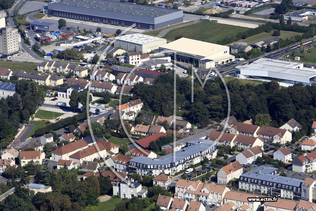 Photo arienne de Brie-Comte-Robert (Saint-Martin)