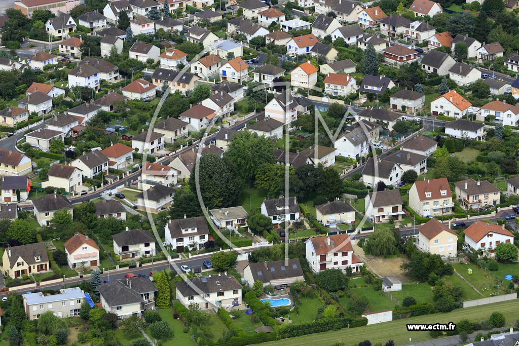 Photo arienne de Combs-la-Ville (Beau Soleil)