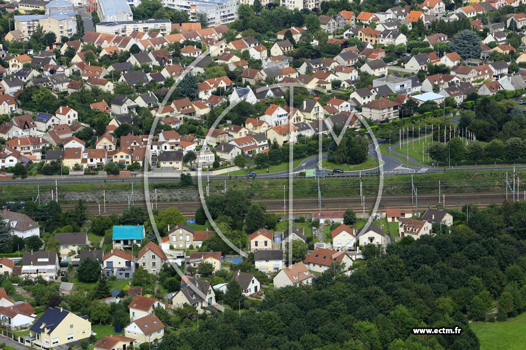 Photo arienne de Combs-la-Ville (Beau Soleil)