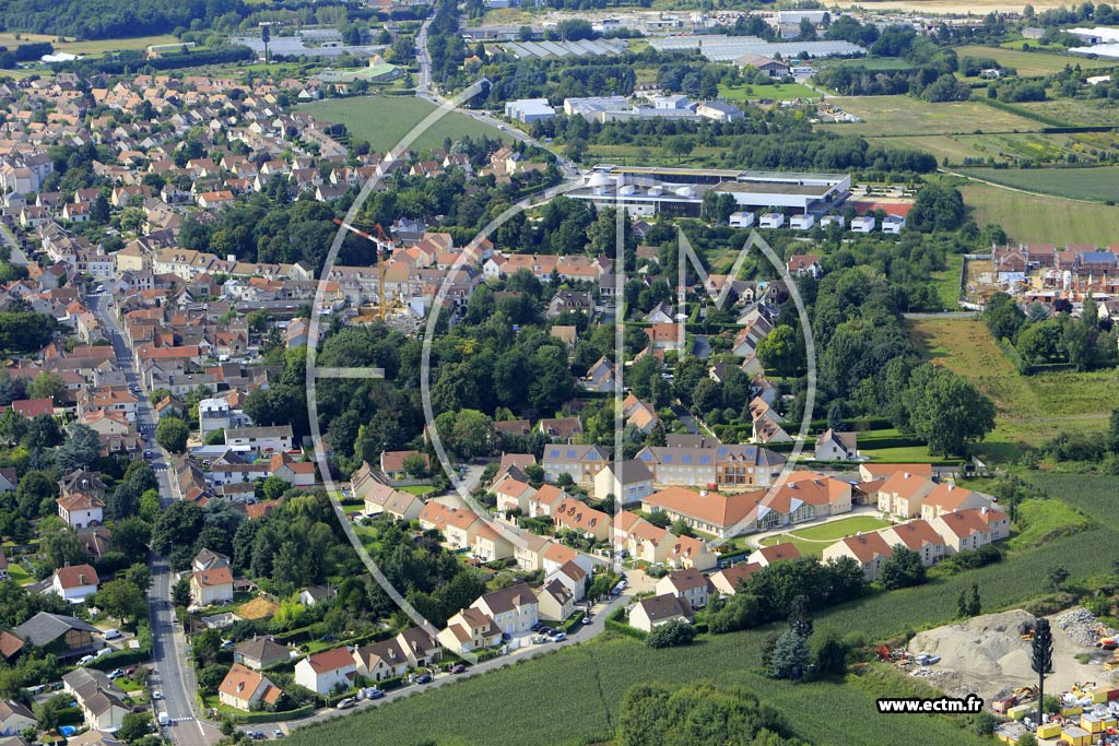 Photo arienne de Mandres-les-Roses