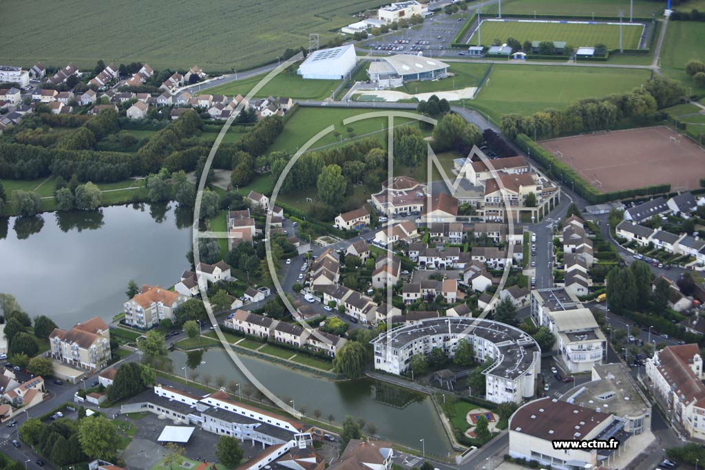 Photo arienne de Moissy-Cramayel