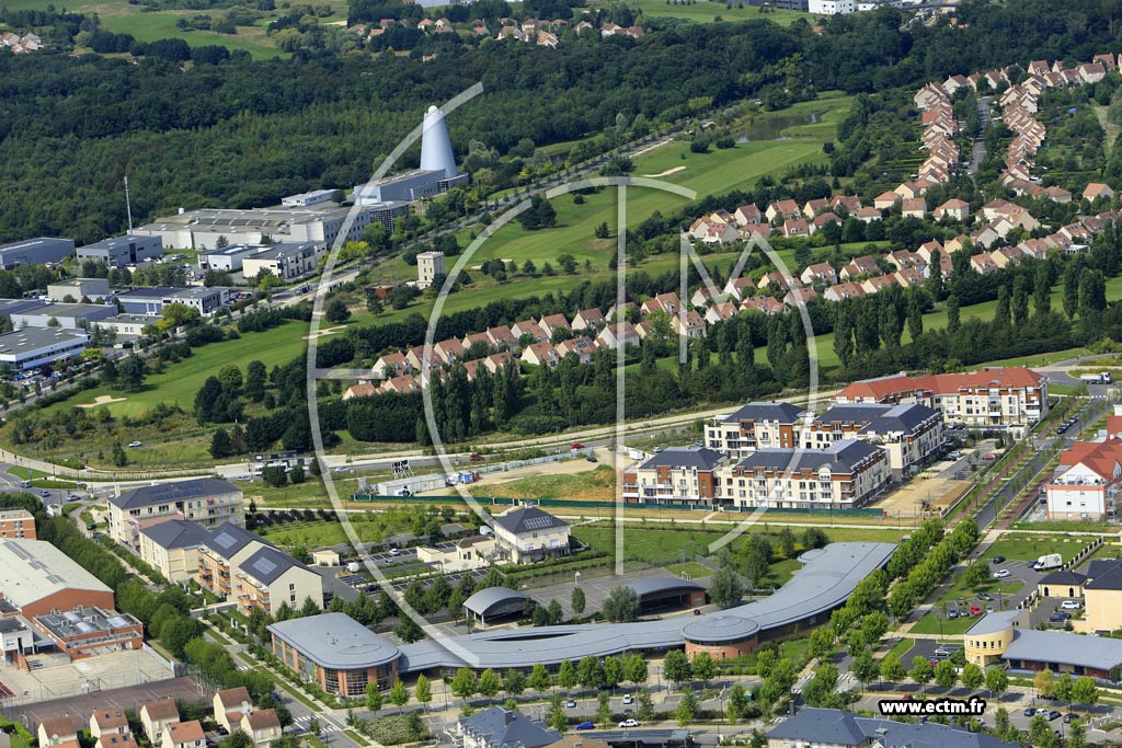 Photo arienne de Saint-Pierre-du-Perray (Domaine du Perray)
