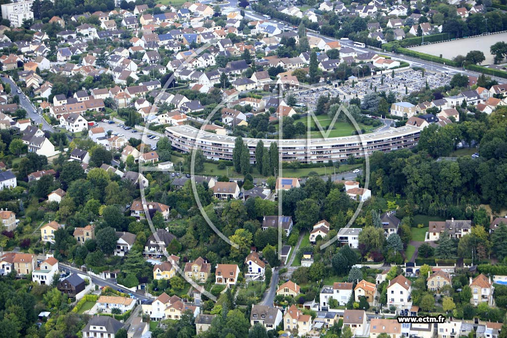 Photo arienne de Yerres (le Picur)