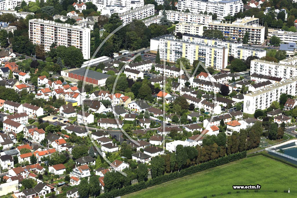 Photo arienne de Eaubonne (les Franchises)