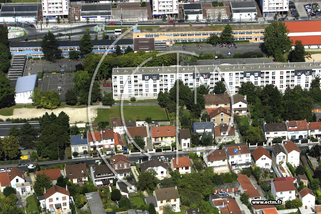 Photo arienne de pinay-sur-Seine