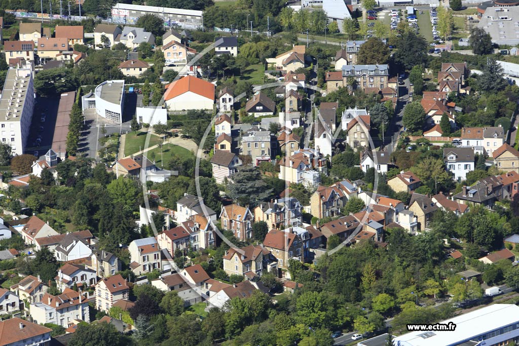 Photo arienne de Ermont (les Marais)