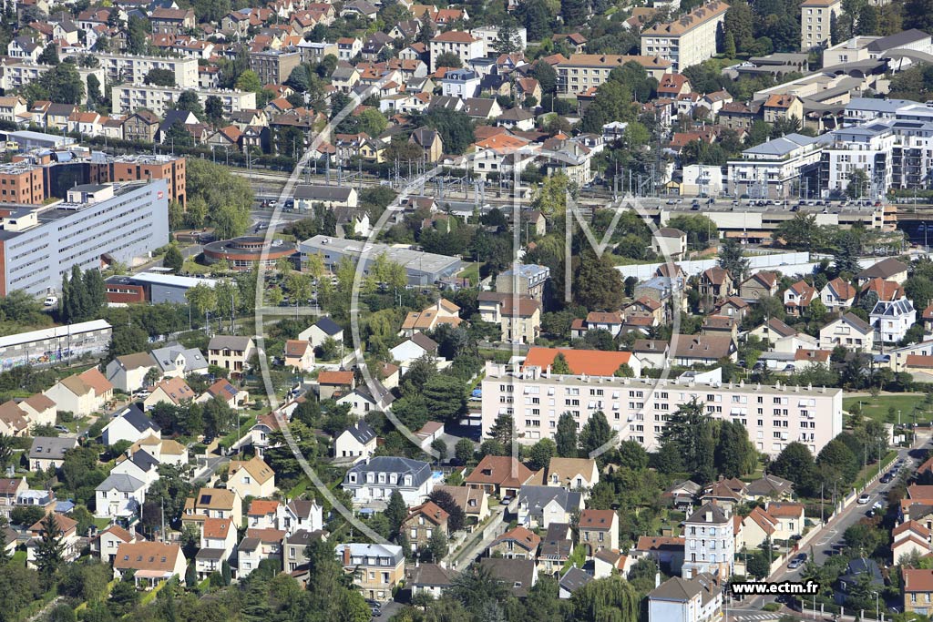 Photo arienne de Ermont (les Marais)