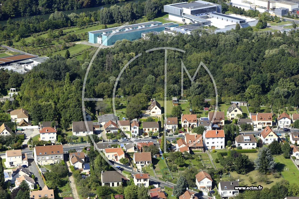 Photo arienne de Mry-sur-Oise (la Justice)