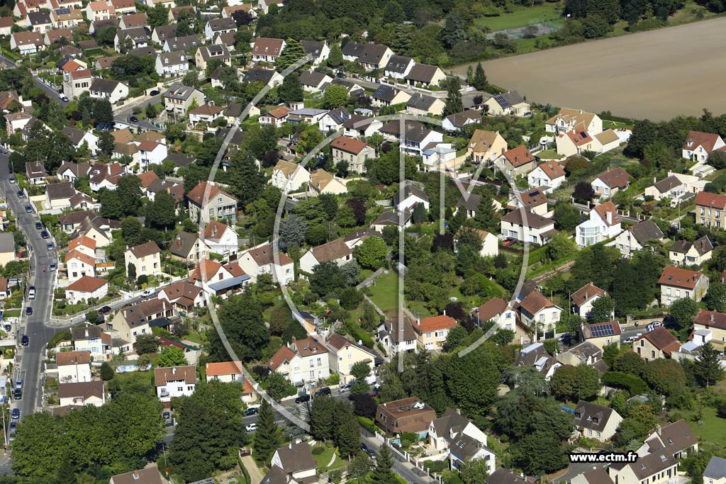 Photo arienne de Mry-sur-Oise (le Bois du Dfal)