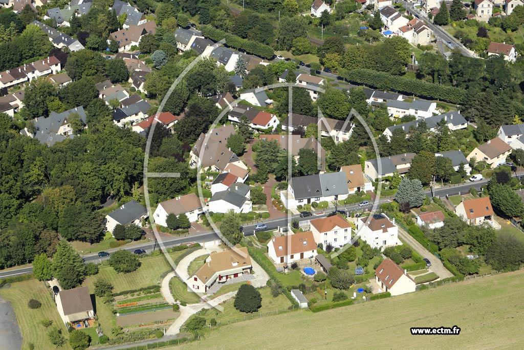 Photo arienne de Mry-sur-Oise (les Drilles)