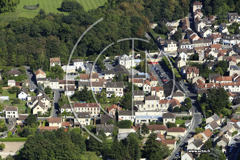 Photo arienne de Mry-sur-Oise (les Prs de la Grange)