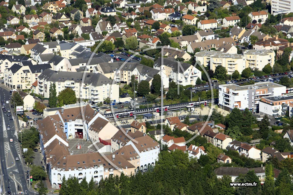 Photo arienne de Montigny-ls-Cormeilles (la Croix Blanche)