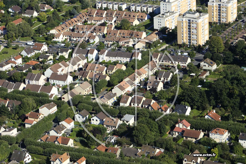 Photo arienne de Montigny-ls-Cormeilles (la Prsente)