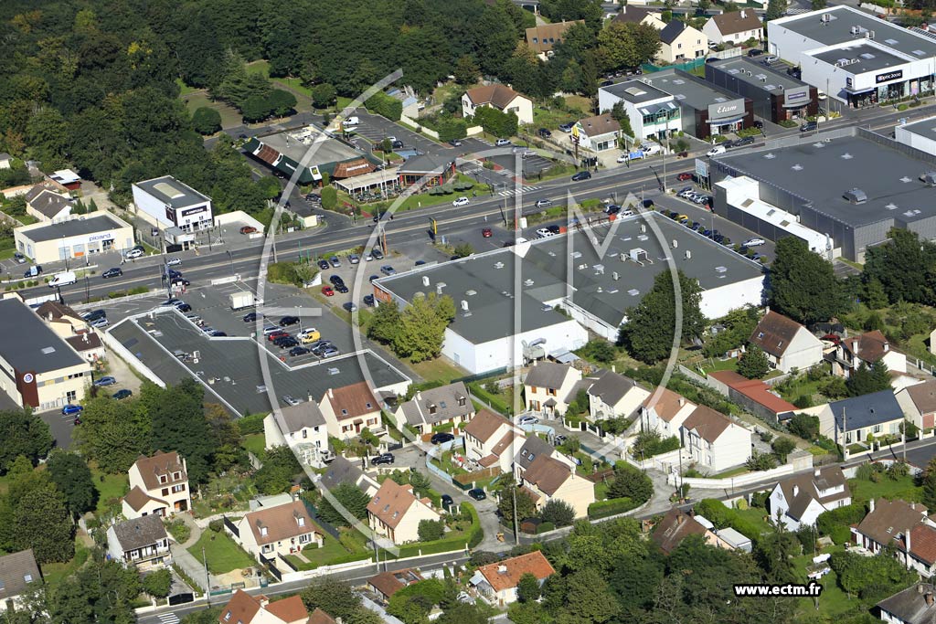 Photo arienne de Montigny-ls-Cormeilles (la Prsente)