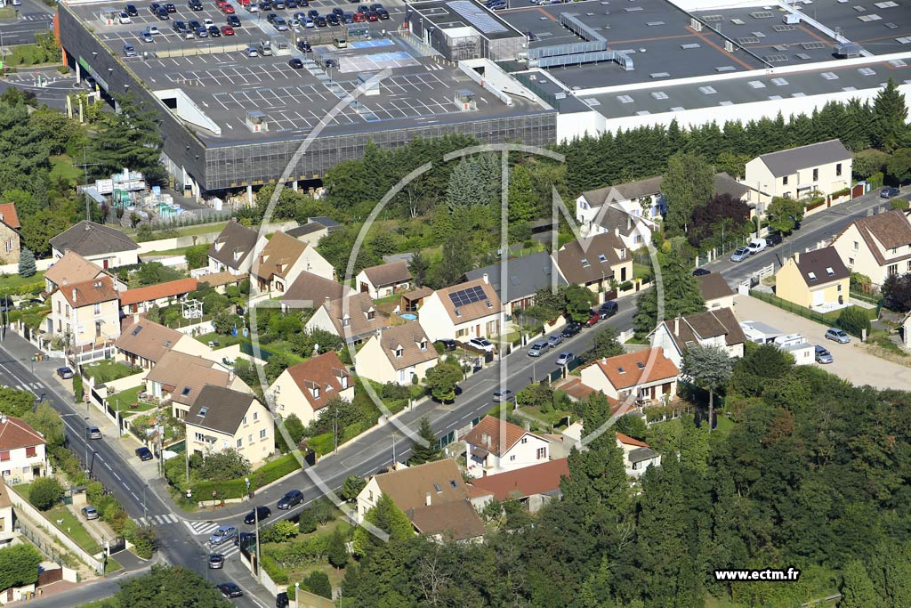 Photo arienne de Montigny-ls-Cormeilles (le Pav de Montigny)