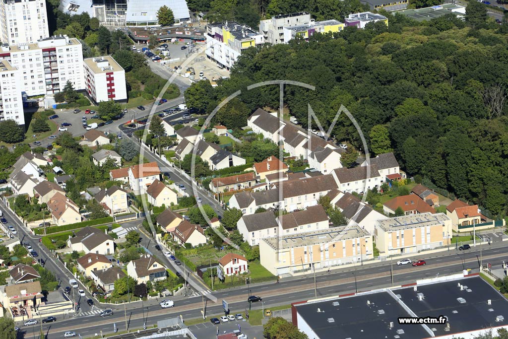 Photo arienne de Montigny-ls-Cormeilles (le Pav de Montigny)