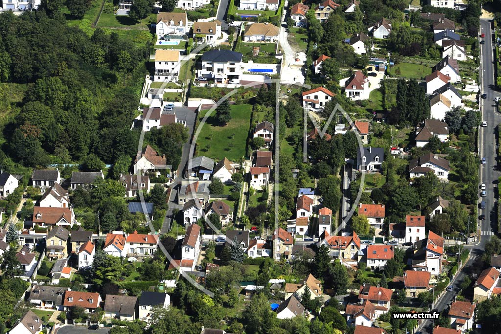 Photo arienne de Saint-Leu-la-Fort