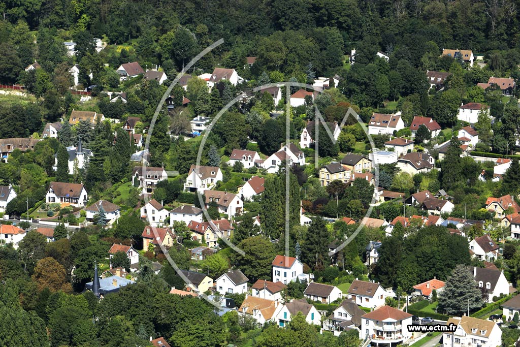 Photo arienne de Saint-Leu-la-Fort
