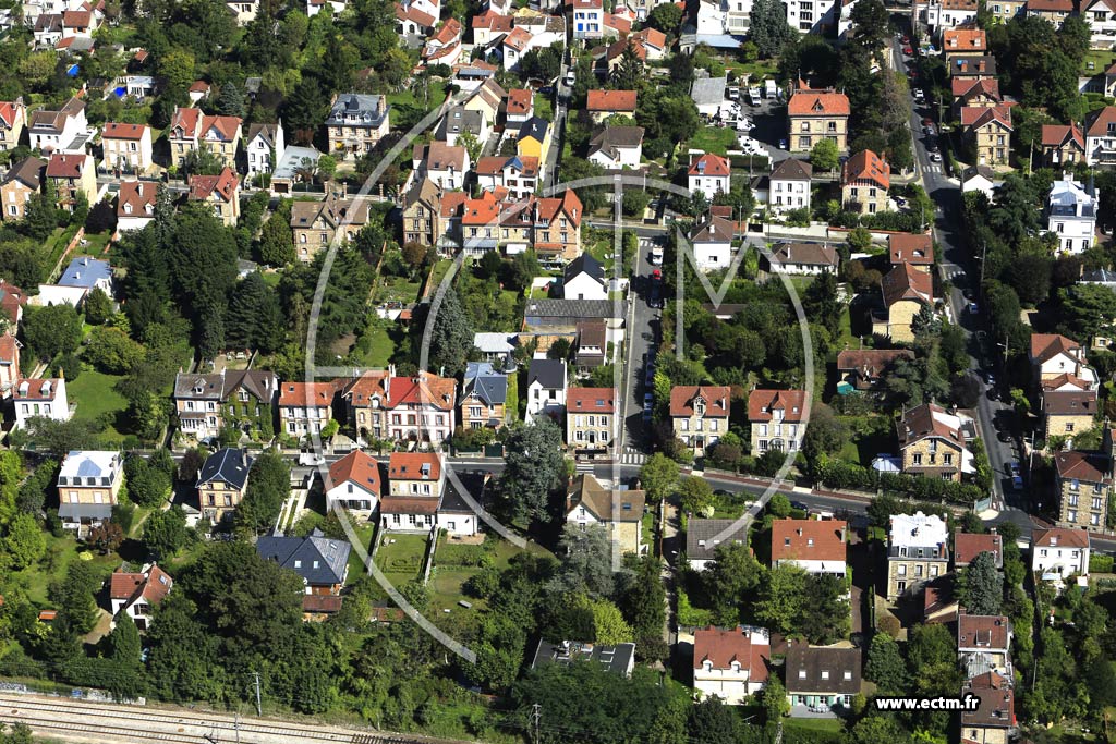 Photo arienne de Saint-Leu-la-Fort (Centre)