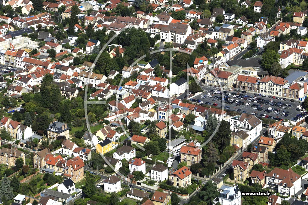 Photo arienne de Saint-Leu-la-Fort (Centre)