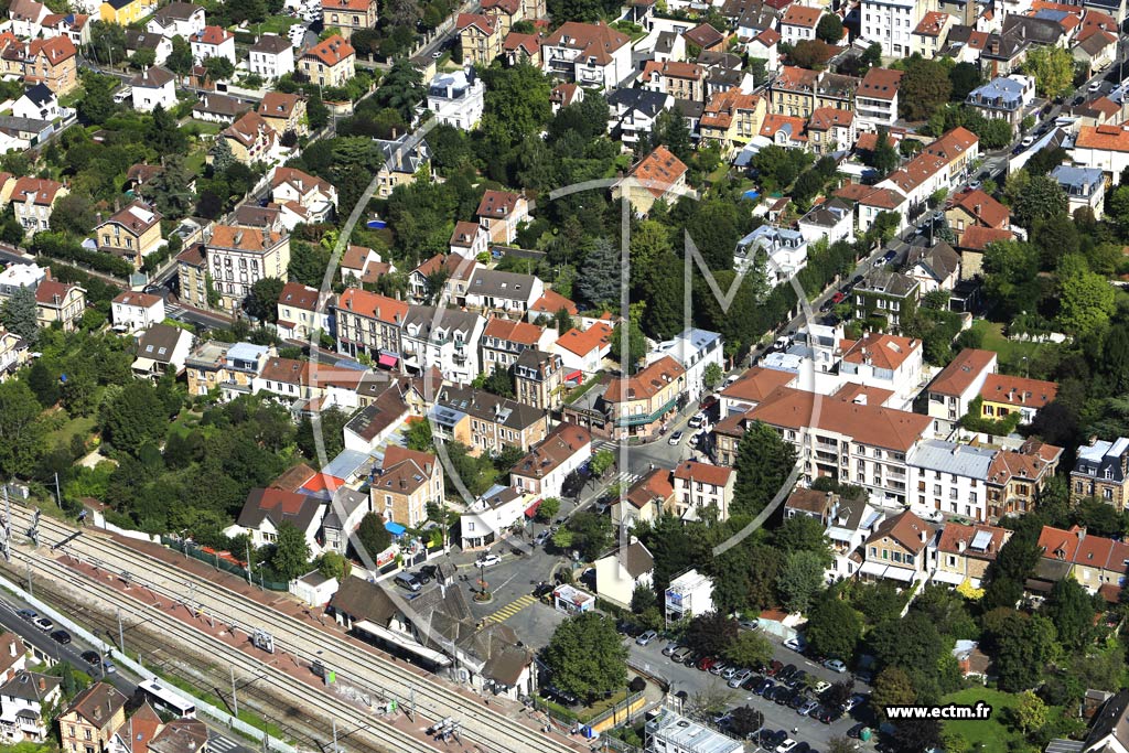 Photo arienne de Saint-Leu-la-Fort (Centre)