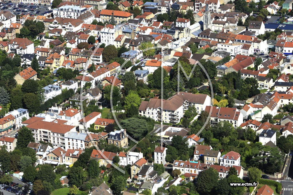 Photo arienne de Saint-Leu-la-Fort (Centre)