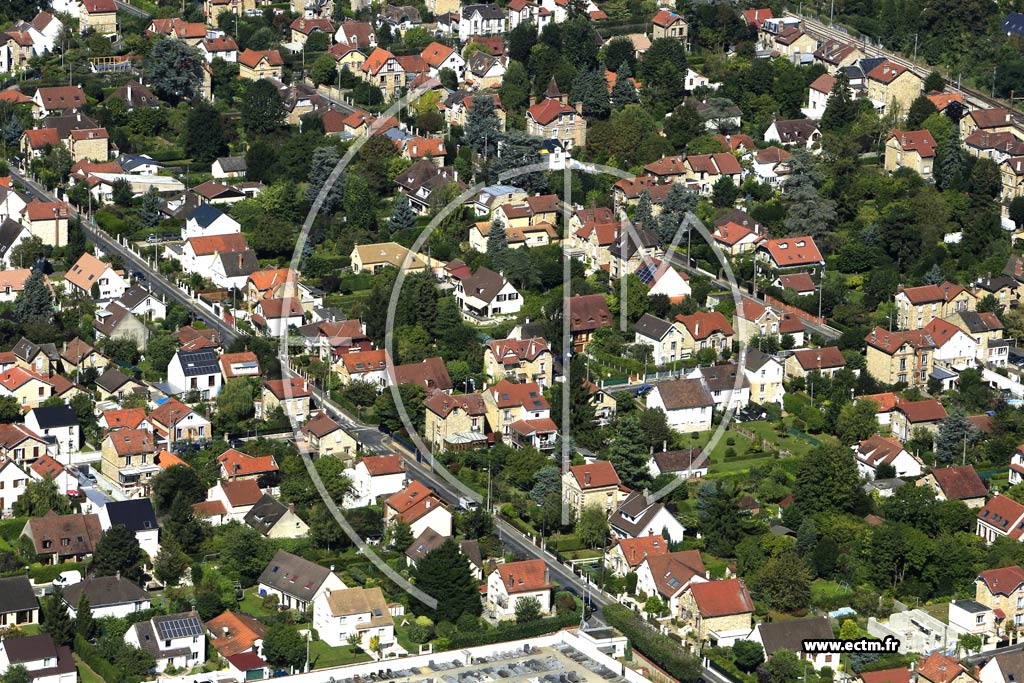 Photo arienne de Saint-Leu-la-Fort (les Quartiers)
