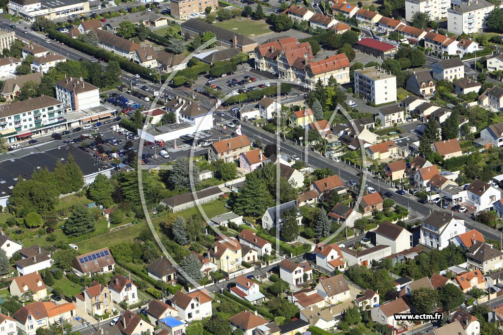 Photo arienne de Taverny (les Pontalis)