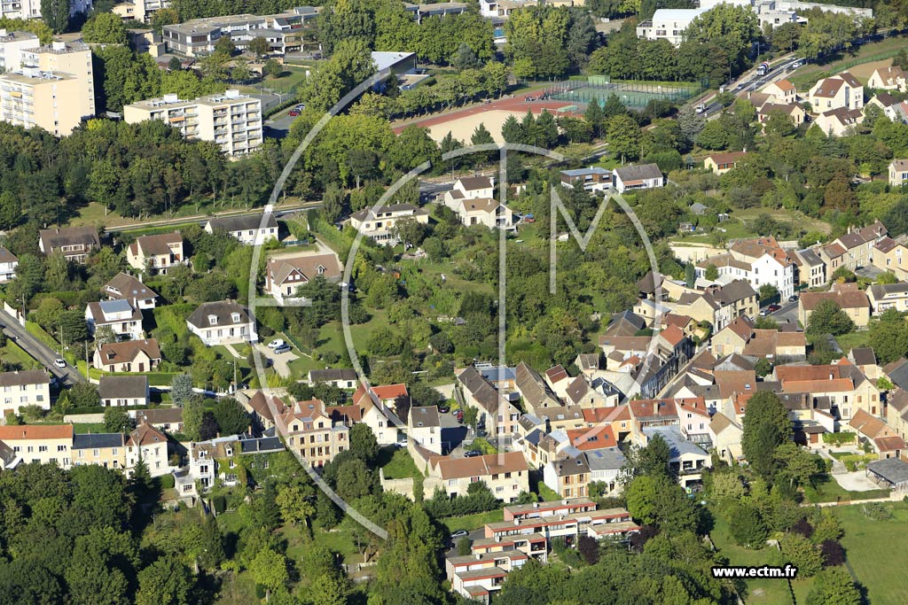 Photo arienne de Cergy (le Mnandon)