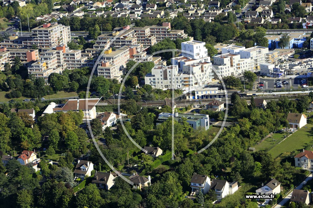 Photo arienne de ragny (la Croix des Pointes)