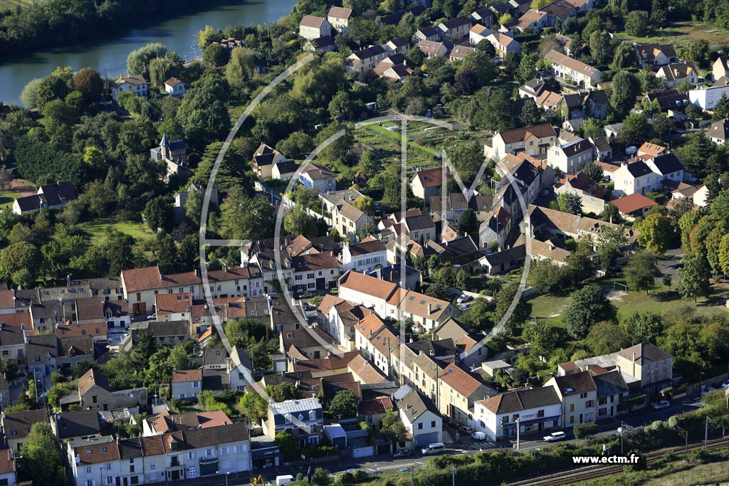 Photo arienne de ragny (Quartier de la Rue du Sergent Pireaux)