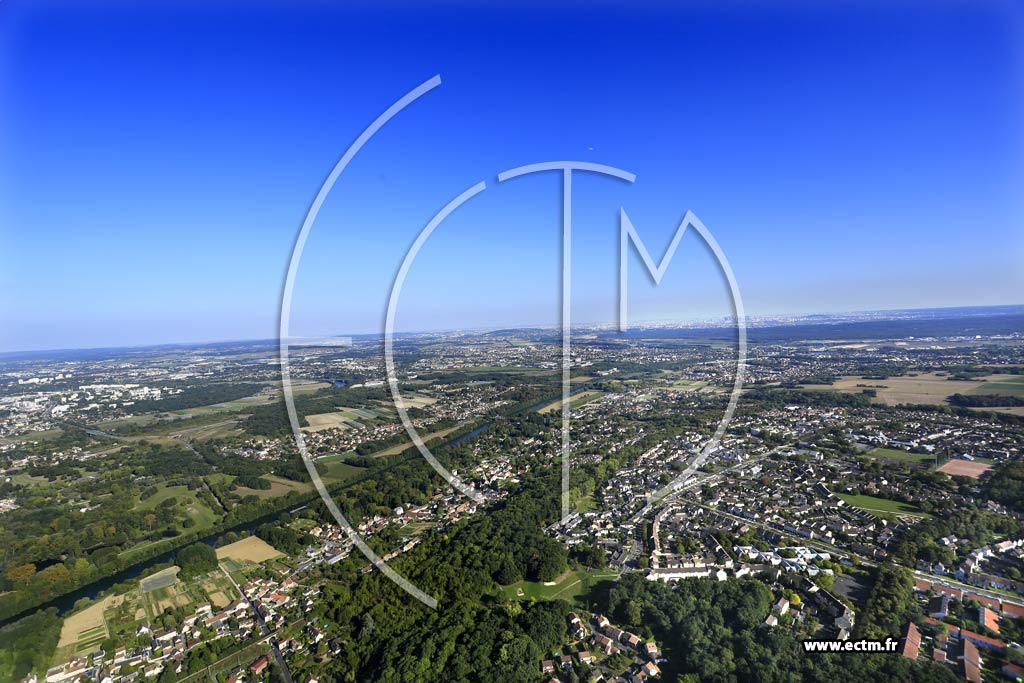 Photo arienne de Jouy-le-Moutier