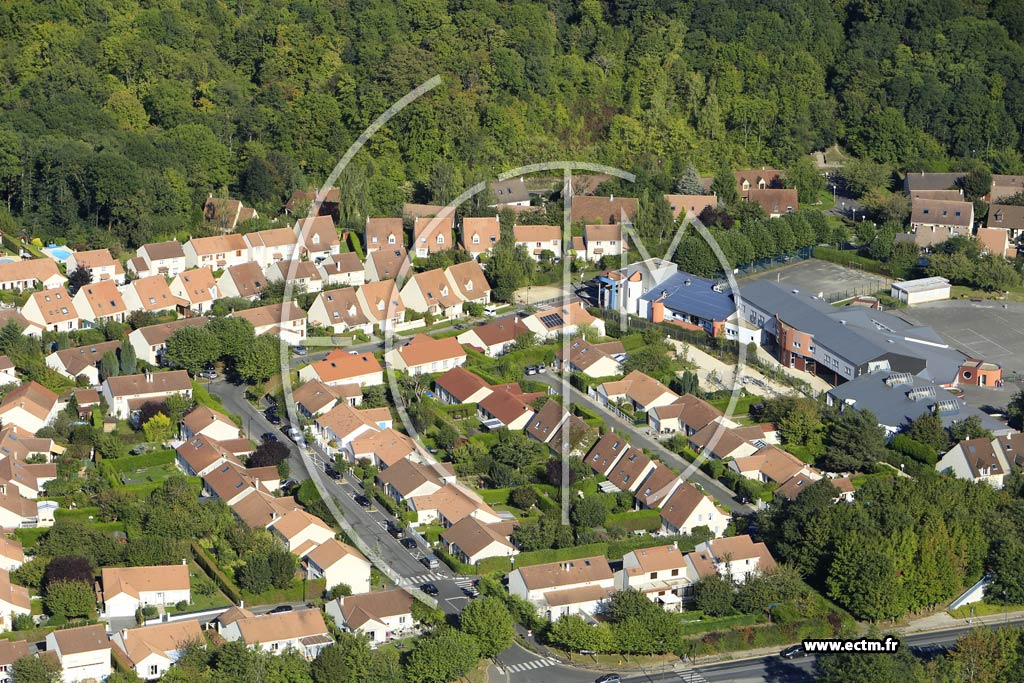 Photo arienne de Jouy-le-Moutier (les Tremblays)