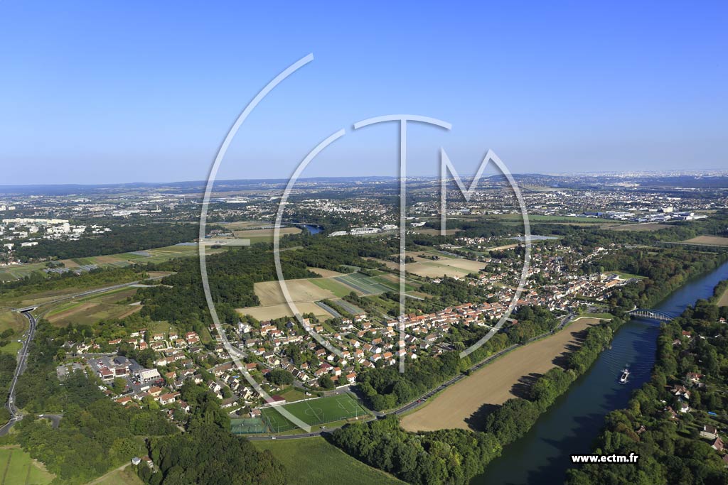 Photo arienne de Neuville-sur-Oise