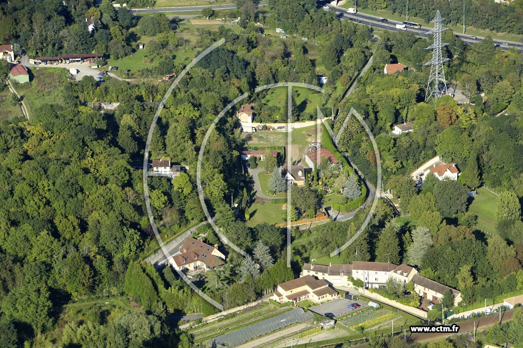 Photo arienne de Osny (Quartier des Moulins)