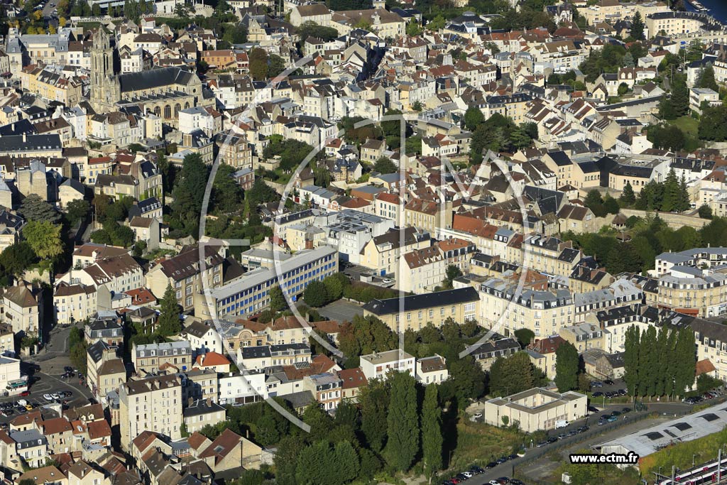 Photo arienne de Pontoise (Centre)