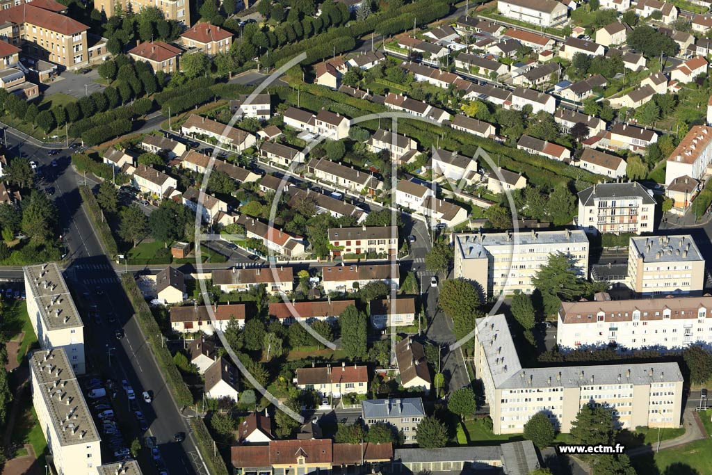 Photo arienne de Pontoise (les Cordeliers)